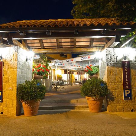 Boutique Hotel Grahor Sezana ภายนอก รูปภาพ