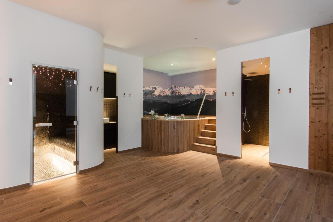 Boutique Hotel Grahor Sezana ภายนอก รูปภาพ