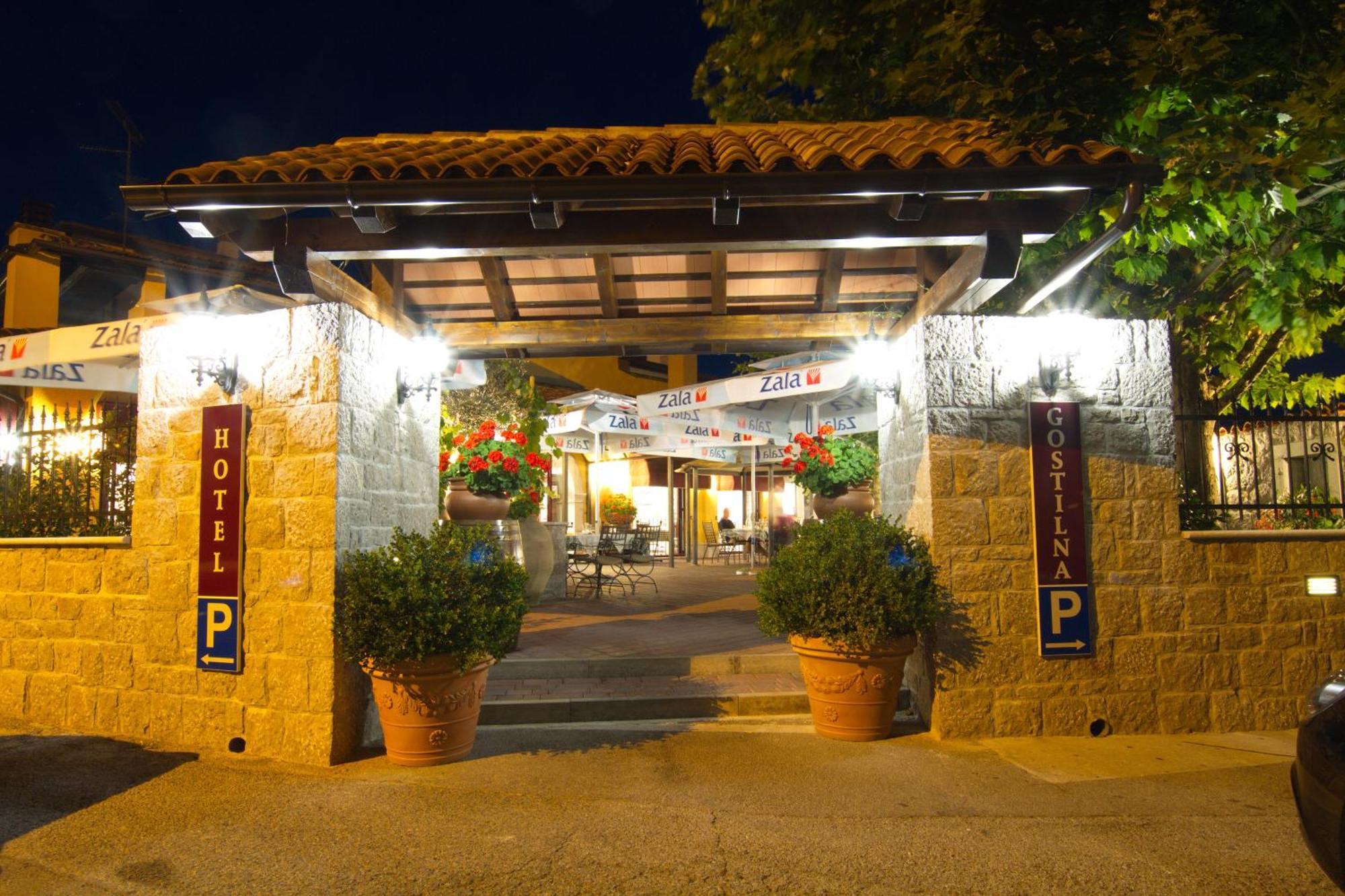 Boutique Hotel Grahor Sezana ภายนอก รูปภาพ
