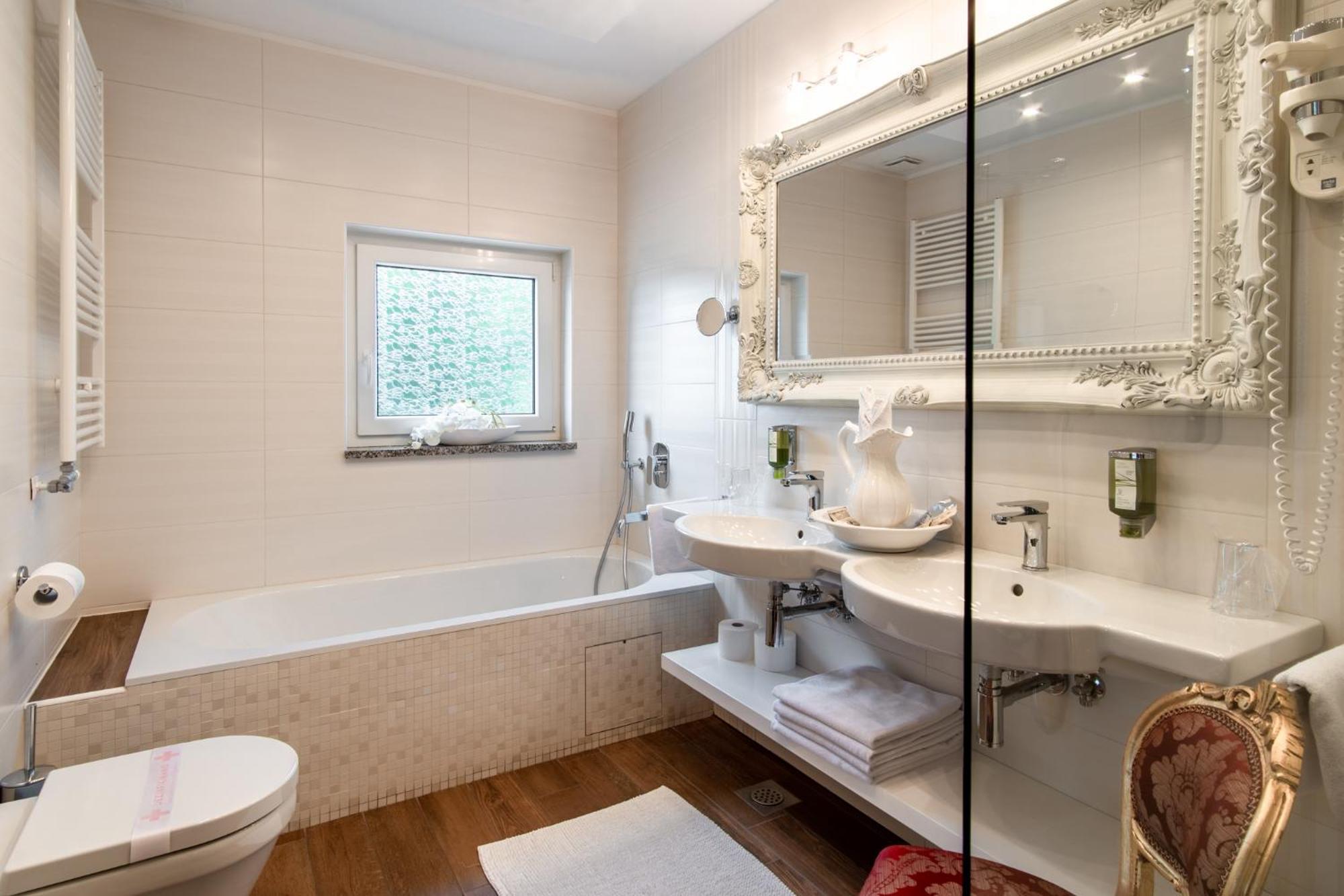 Boutique Hotel Grahor Sezana ห้อง รูปภาพ